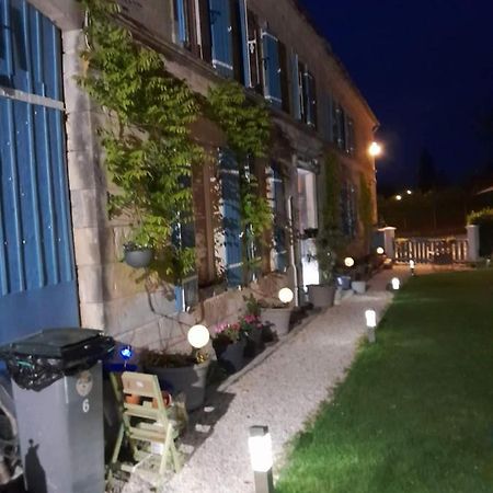 La Charentaise Des Lilas Saint-Léger Екстериор снимка