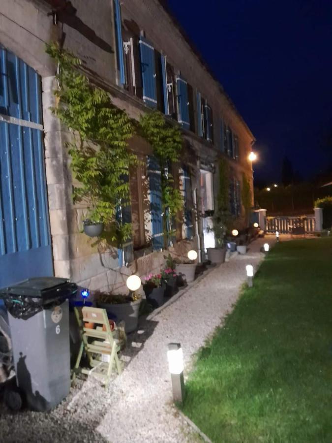 La Charentaise Des Lilas Saint-Léger Екстериор снимка